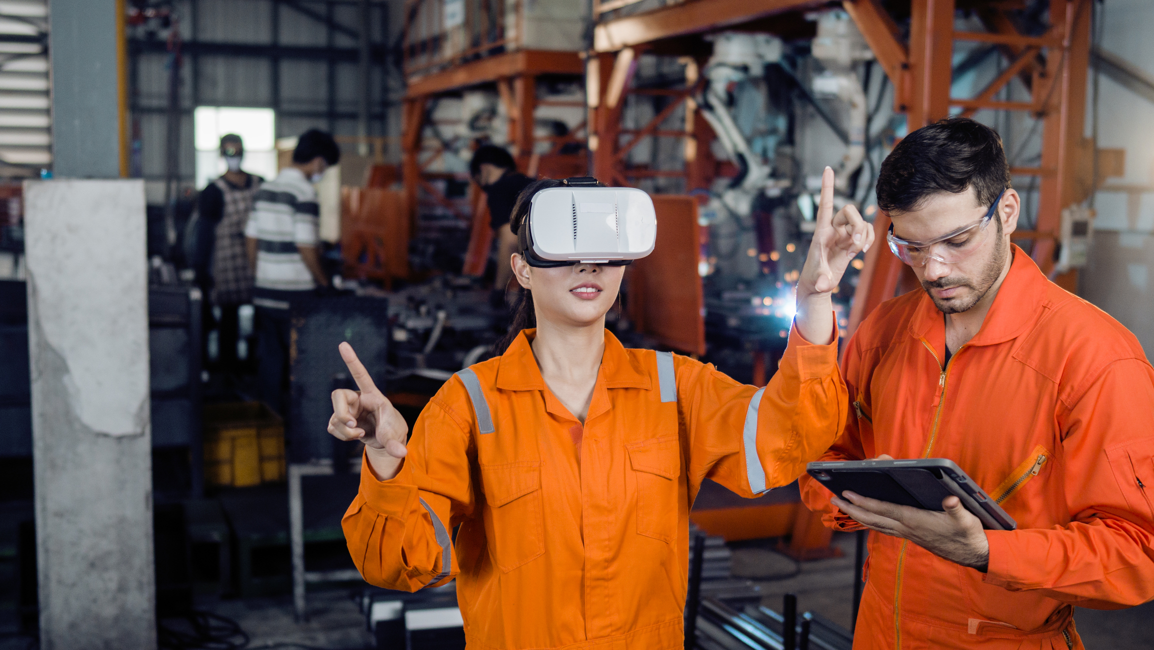 ARTICLE: Navigating Augmented Reality: User Interface and UX in Cobotics