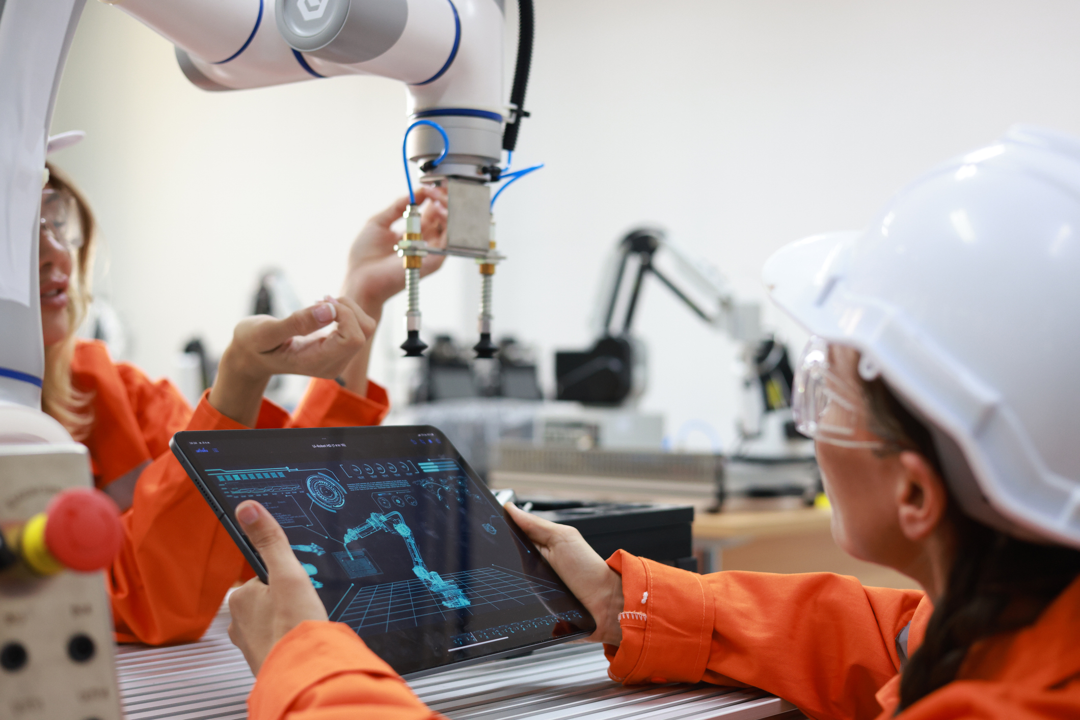 Enabling Safe, Active and Interactive Human-Robot Collaboration via Smooth Distance Fields