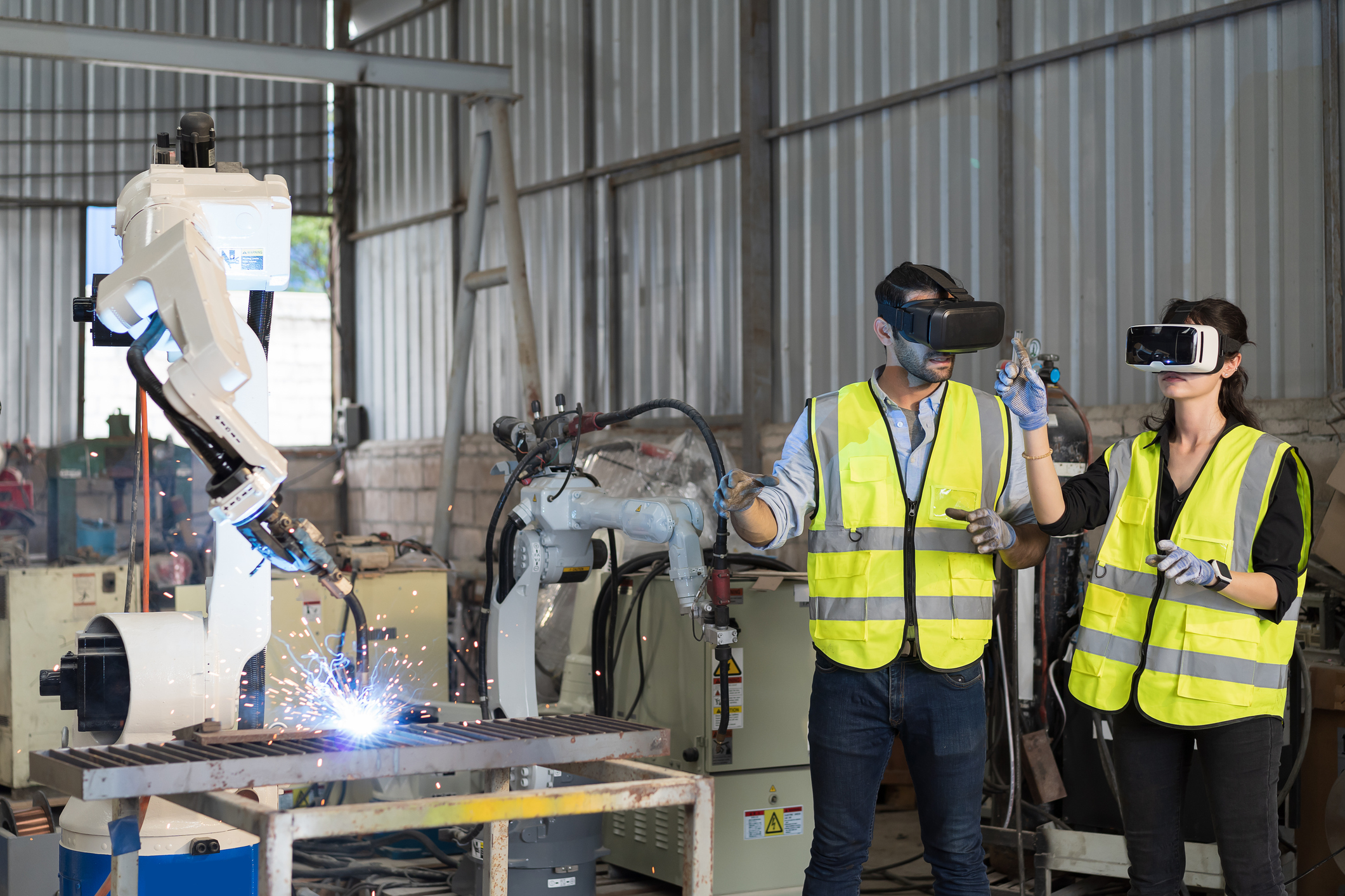 PhD Research Spotlight: Yuan Liu Enhancing Human-Robot Collaboration Through Augmented and Virtual Reality