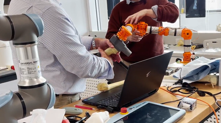 The Art of Mechamimicry: Designing Prototyping Tools for Human-Robot Interaction
