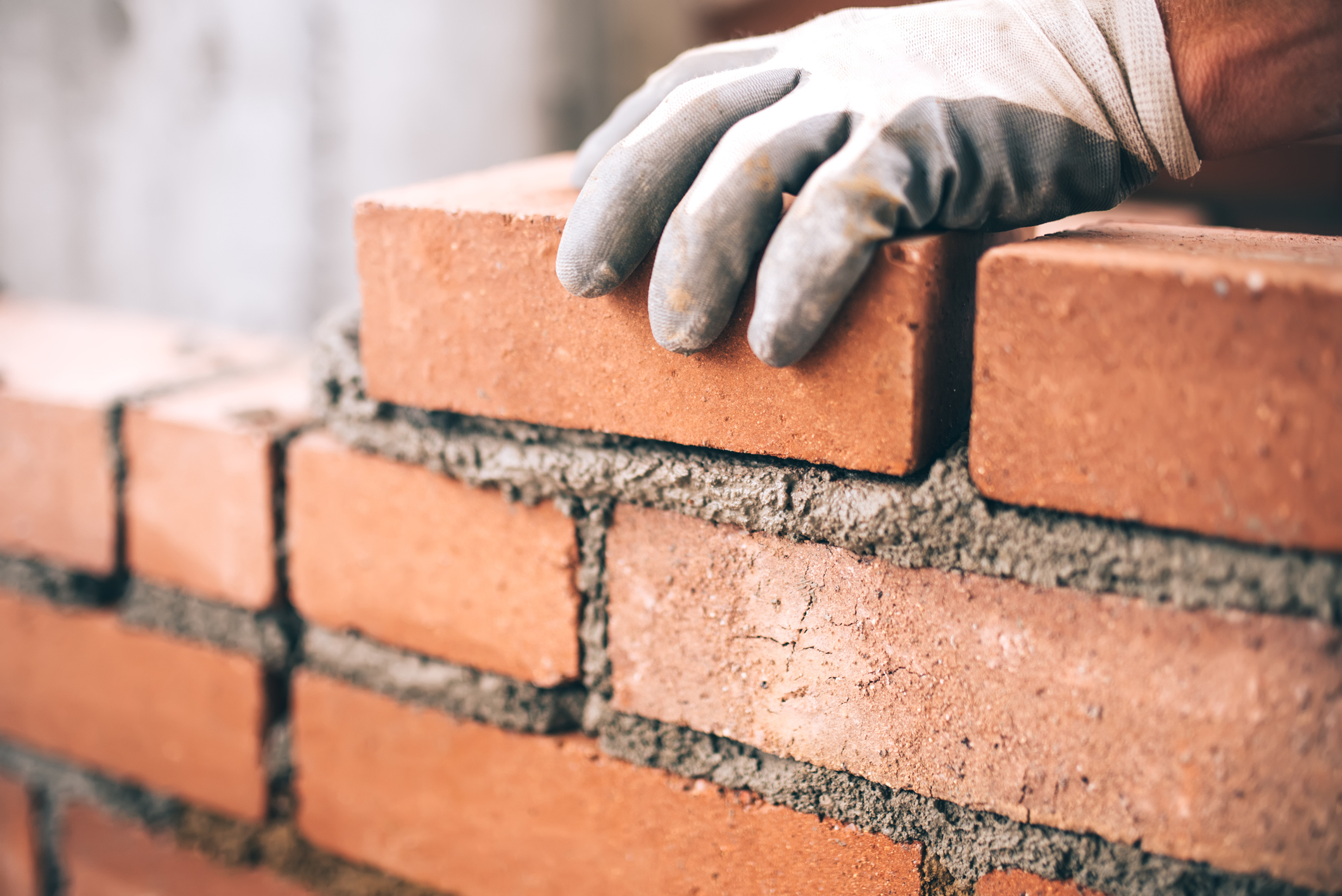 Bricklayers’ perspectives on human-robot collaboration (HRC) in on-site masonry construction: opportunities, challenges, and considerations